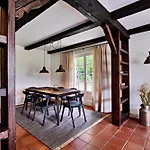 Reetdach-villa Mit Blick In - 160m² Entspannung Pur * Jersbek