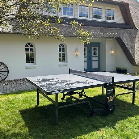 Reetdach-villa Mit Blick In - 160m² Entspannung Pur Jersbek