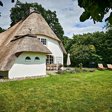 Reetdach-villa Mit Blick In - 160m² Entspannung Pur * Jersbek